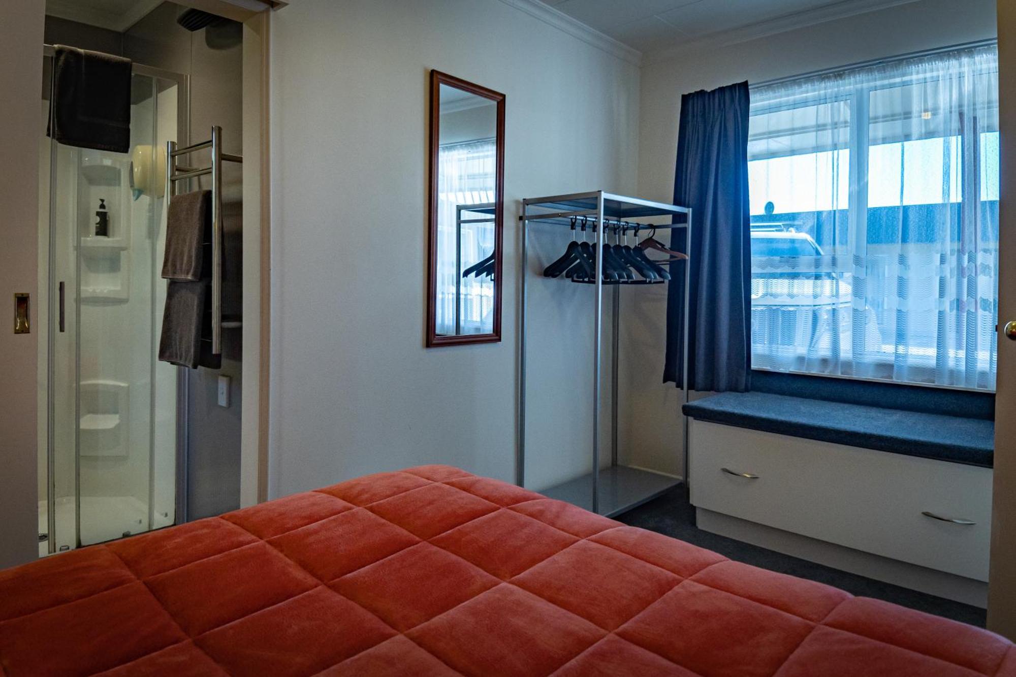 Amber Court Motel Te Anau Exterior foto
